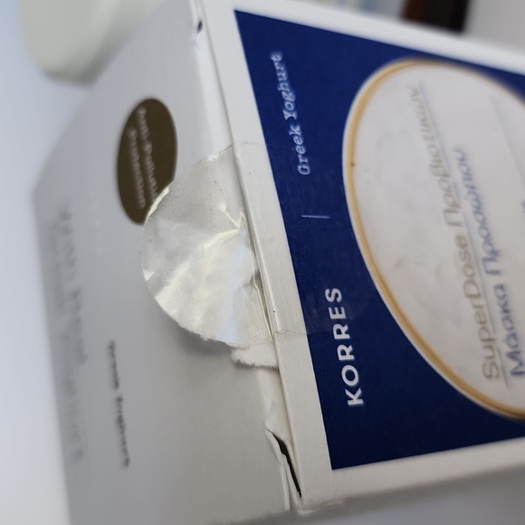 Korres Greek Yoghurt Probiotic SuperDose Face Mask - Picture 7 of 14